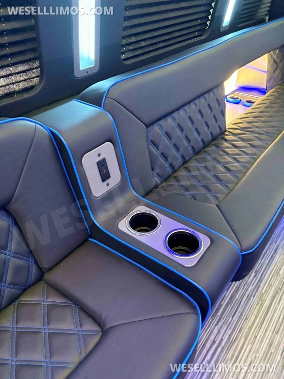 2025 LGE Coachworks Ford F600 Diesel Party Bus Limo Bus