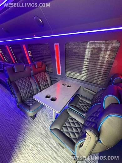 2025 LGE Coachworks Ford F600 Diesel Party Bus Limo Bus