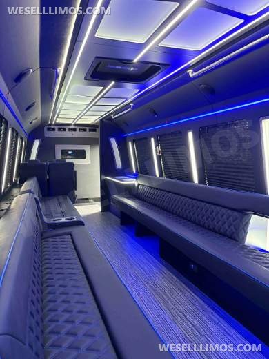 2025 LGE Coachworks Ford F600 Diesel Party Bus Limo Bus