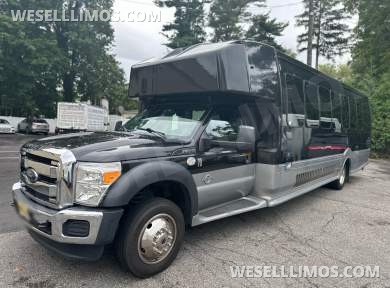2017 TurtleTop Odyssey XL Ford F550 Shuttle Bus