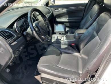 •CUSTOM 5-DOOR• 2015 Moonlight Chrysler 300L White Tuxedo 12-Passenger Limousine
