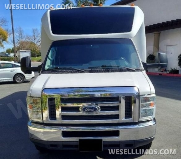 •TOURING CASH• 2016 Grech GM28 Ford E450 6.8L V10 27-Passenger Touring Shuttle