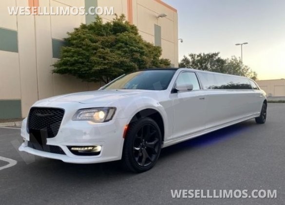 •CUSTOM 5-DOOR• 2023 Moonlight Chrysler 300L White Tuxedo 12-Passenger Limousine