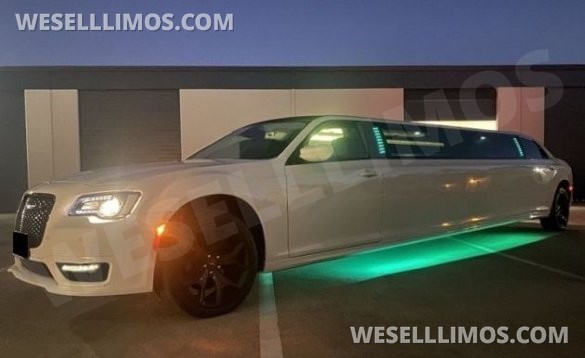 •CUSTOM 5-DOOR• 2023 Moonlight Chrysler 300L White Tuxedo 12-Passenger Limousine