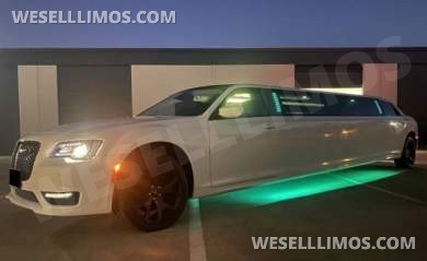 •CUSTOM 5-DOOR• 2023 Moonlight Chrysler 300L White Tuxedo 12-Passenger Limousine