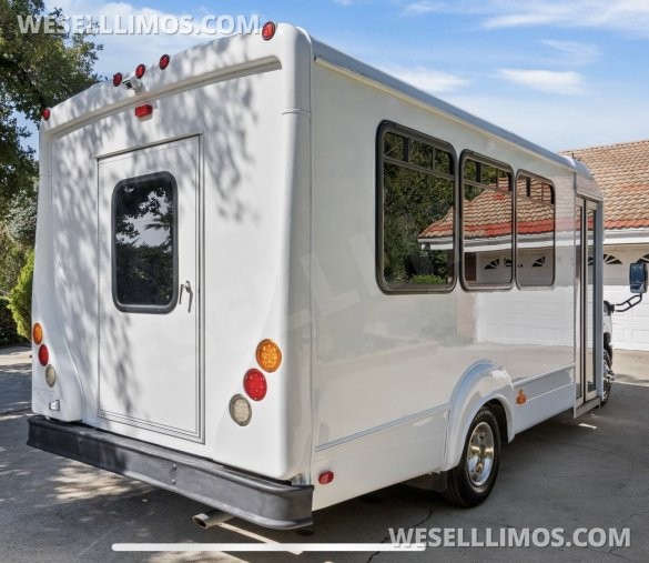 2014 Coach builder Ford E450 Limo Bus