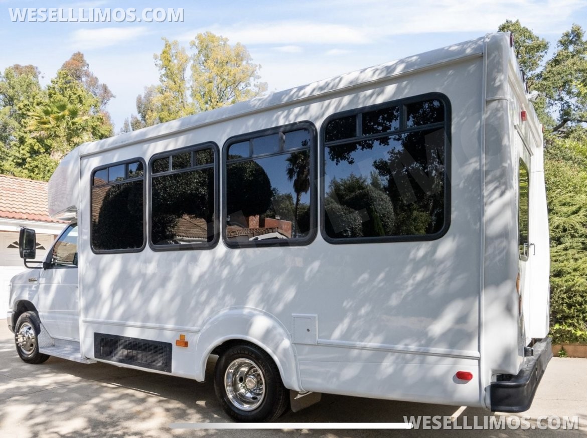 Photo of Limo Bus for sale: 2014 Ford E450 30&quot; by Coach builder