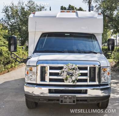 2014 Coach builder Ford E450 Limo Bus