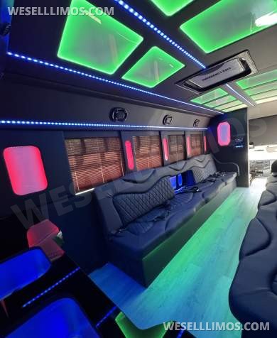 2014 Coach builder Ford E450 Limo Bus