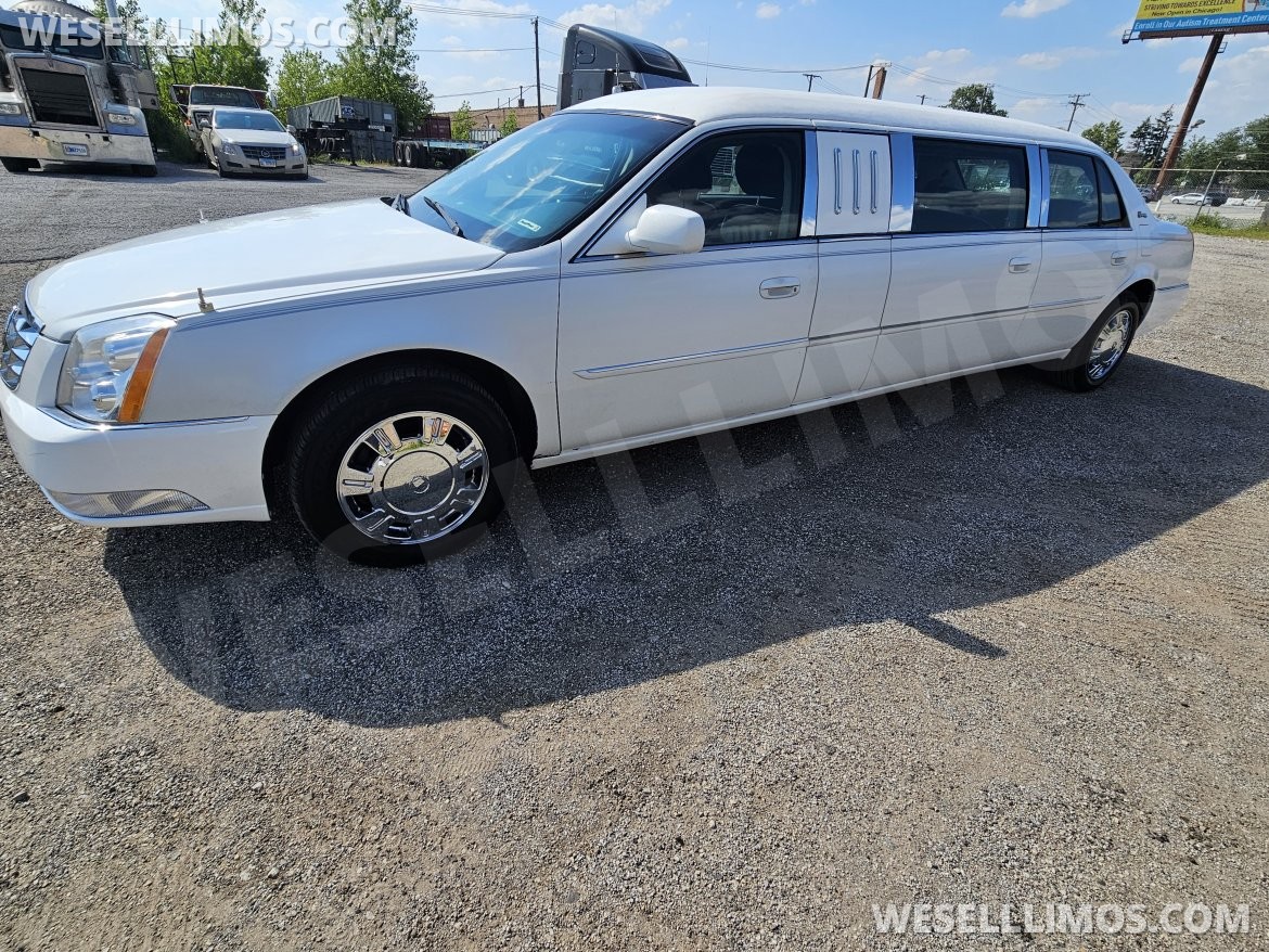 Limousine for sale: 2009 Cadillac DTS by Superior