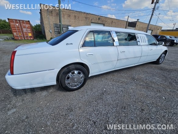 2009 Superior  Cadillac DTS Limousine