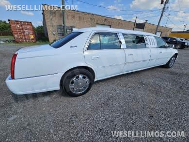2009 Superior  Cadillac DTS Limousine
