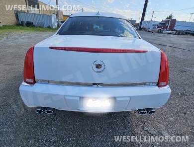 2009 Superior  Cadillac DTS Limousine