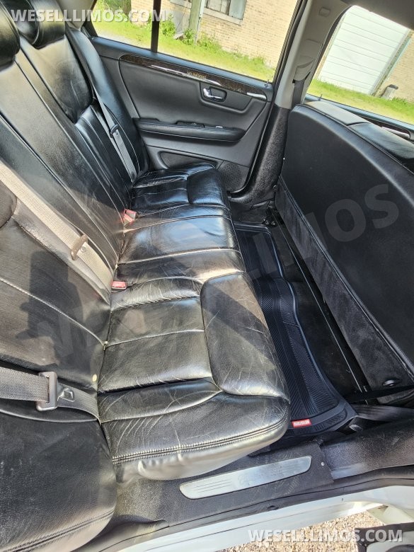 2009 Superior  Cadillac DTS Limousine