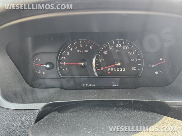 2009 Superior  Cadillac DTS Limousine
