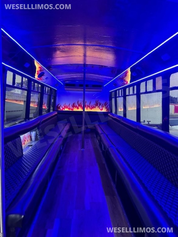 2003 Frgh Freightliner Champion Limo Bus
