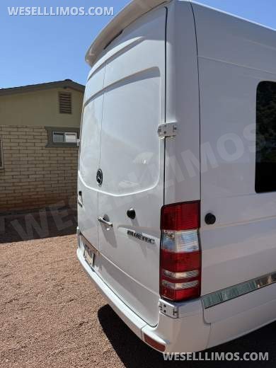 2011 Mercedes-Benz Sprinter 2500 Limo Bus