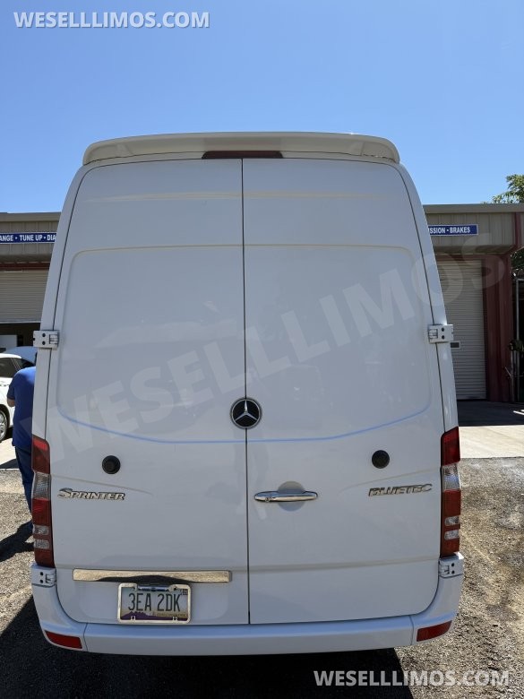 2011 Mercedes-Benz Sprinter 2500 Limo Bus