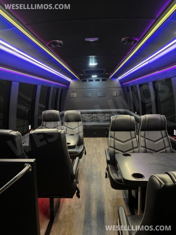 2018 Ford E450 Limobus 20 Passenger only 17k miles
