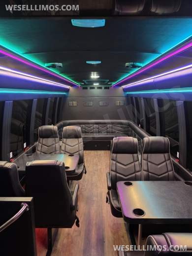 2018 Ford E450 Limobus 20 Passenger only 17k miles