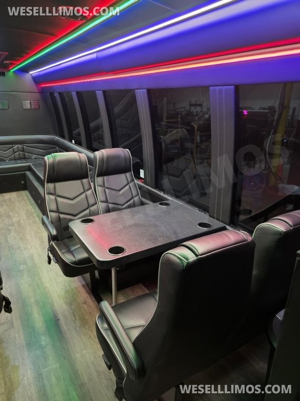2018 Ford E450 Limobus 20 Passenger only 17k miles