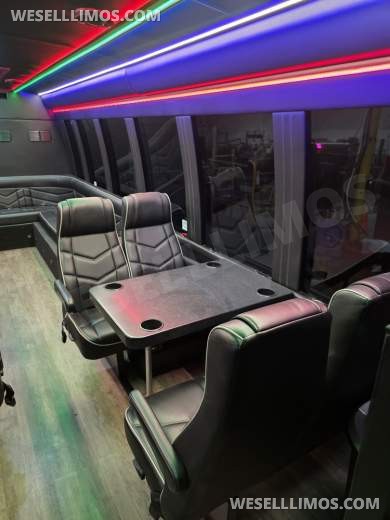 2018 Ford E450 Limobus 20 Passenger only 17k miles