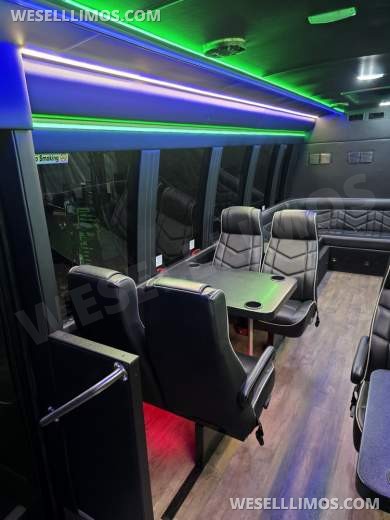 2018 Ford E450 Limobus 20 Passenger only 17k miles
