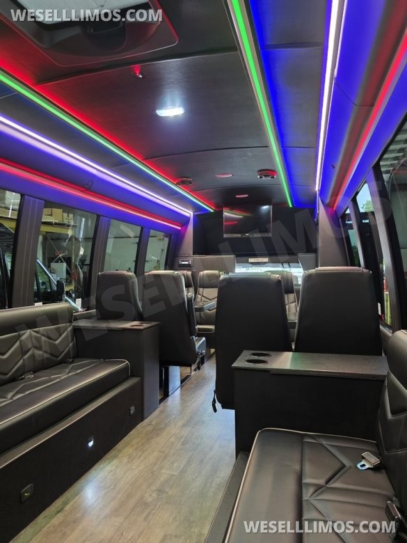 2018 Ford E450 Limobus 20 Passenger only 17k miles