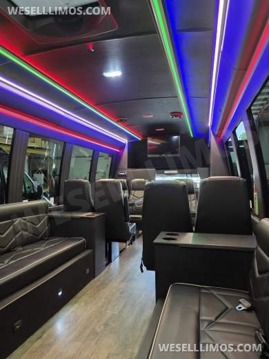 2018 Ford E450 Limobus 20 Passenger only 17k miles