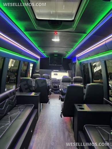 2018 Ford E450 Limobus 20 Passenger only 17k miles