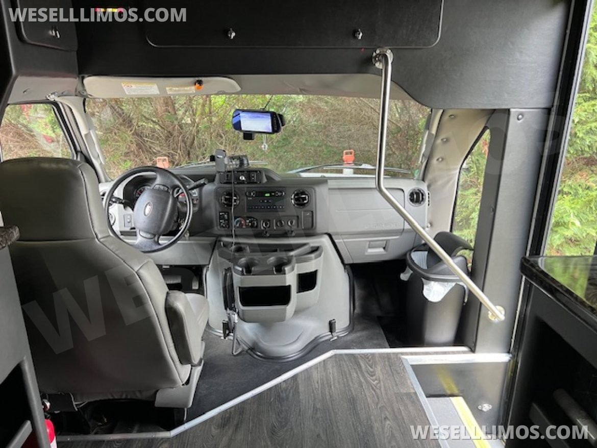 Photo of Limo Bus for sale: 2017 Ford E-450 28&quot;