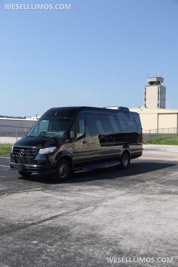 Perfect Condition - 2025 Mercedes-Benz Sprinter 3500 Sprinter 170" EXT