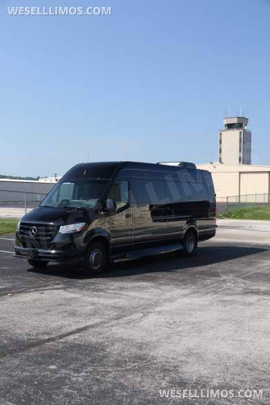 Perfect Condition - 2025 Mercedes-Benz Sprinter 3500 Sprinter 170" EXT