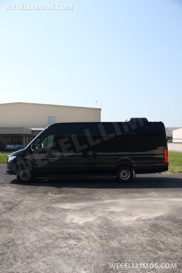 Perfect Condition - 2025 Mercedes-Benz Sprinter 3500 Sprinter 170" EXT