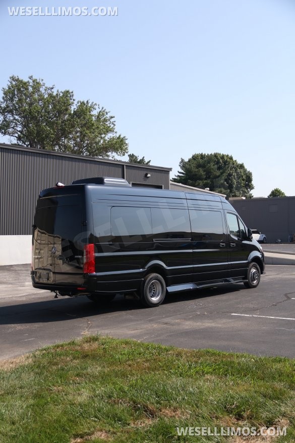 Perfect Condition - 2025 Mercedes-Benz Sprinter 3500 Sprinter 170" EXT
