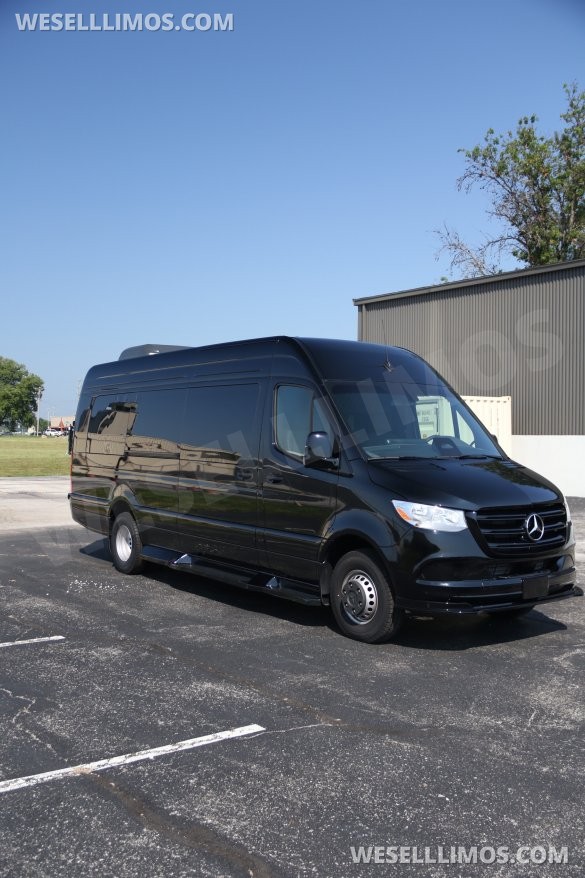 Perfect Condition - 2025 Mercedes-Benz Sprinter 3500 Sprinter 170" EXT