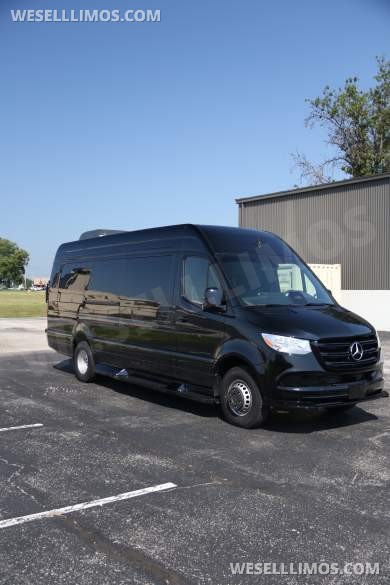 Perfect Condition - 2025 Mercedes-Benz Sprinter 3500 Sprinter 170" EXT