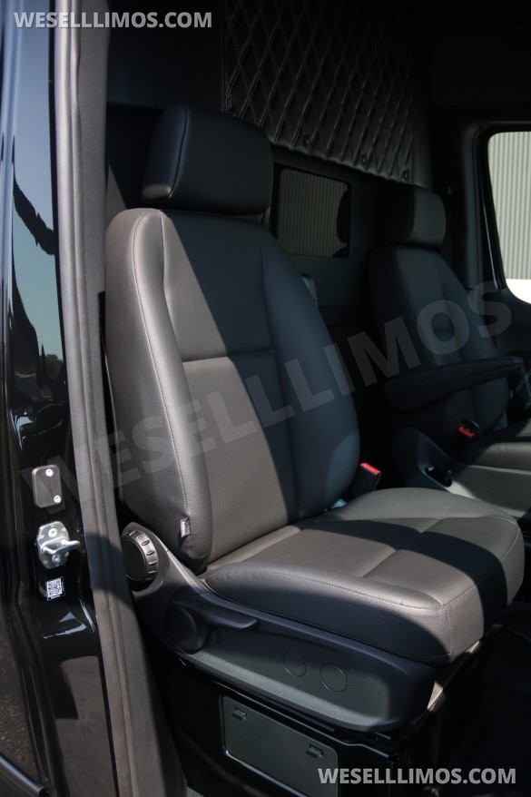Perfect Condition - 2025 Mercedes-Benz Sprinter 3500 Sprinter 170" EXT
