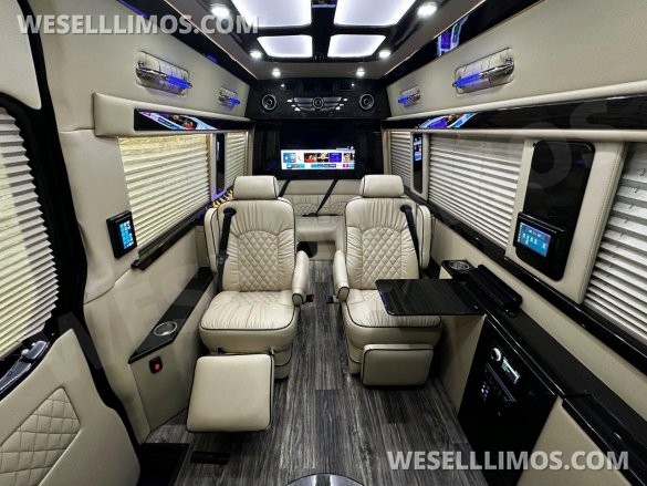 2019 Midwest Automotive Designs Mercedes-Benz 3500 J-Club Business Class Sprinter