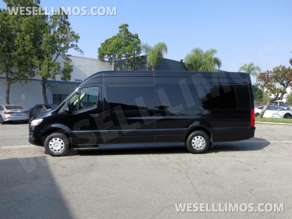 2019 Midwest Automotive Designs Mercedes-Benz 3500 J-Club Business Class Sprinter
