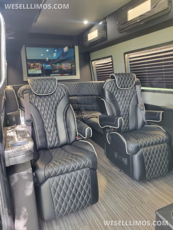 2021 Westwind Coachworks Mercedes-Benz Sprinter 3500 Business Class Sprinter