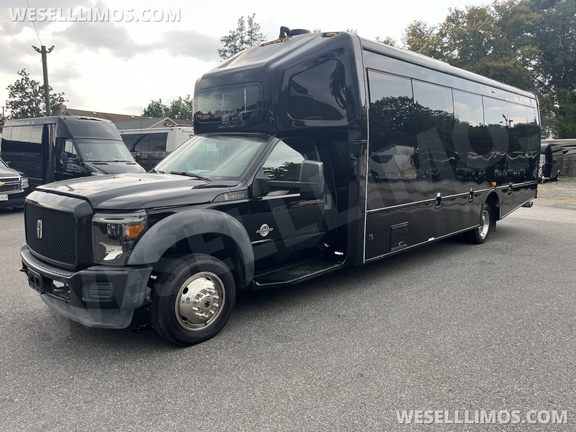 Photo of Limo Bus for sale: 2016 Ford Ford F 550 by Ameritrans