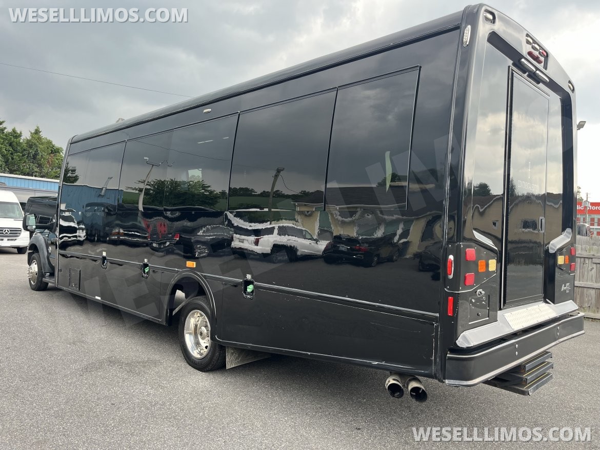 Photo of Limo Bus for sale: 2016 Ford Ford F 550 by Ameritrans
