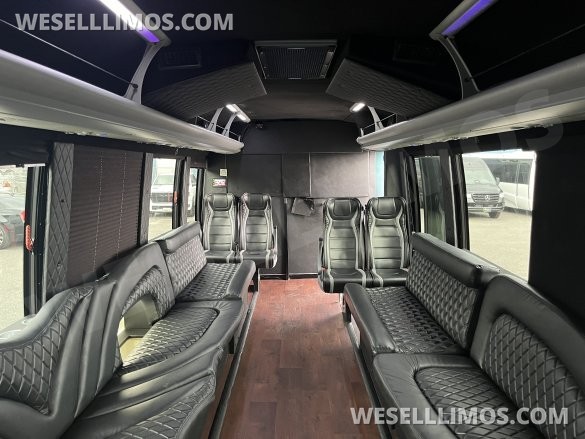 2016 Ford Ford F 550 Limo Bus