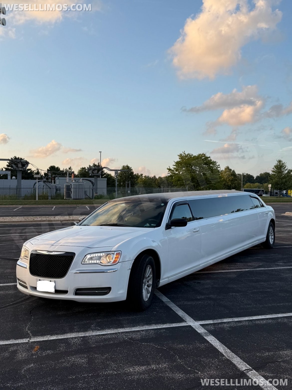 Limousine for sale: 2014 Chrysler 300 140"