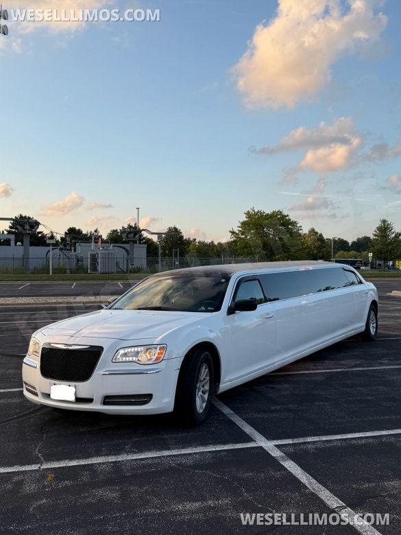2014 Chrysler 300 10 Passenger Limo