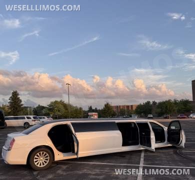 2014 Chrysler 300 10 Passenger Limo