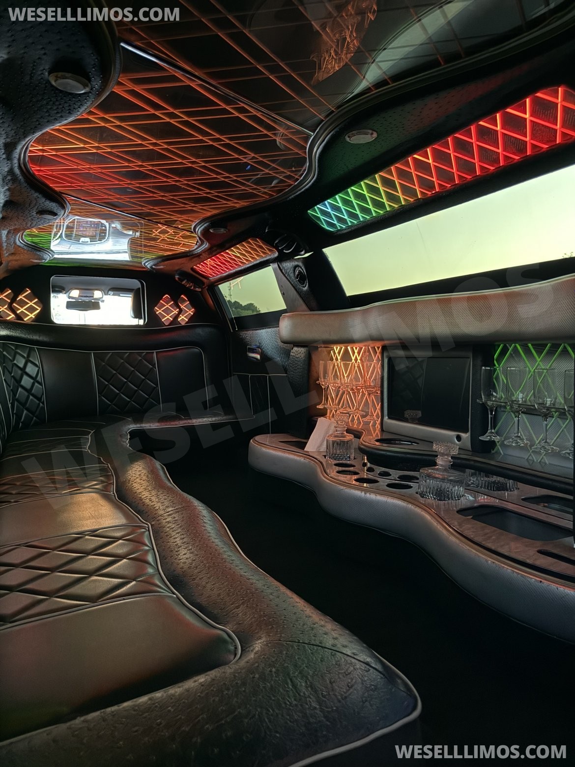 Photo of Limousine for sale: 2014 Chrysler 300 140&quot;