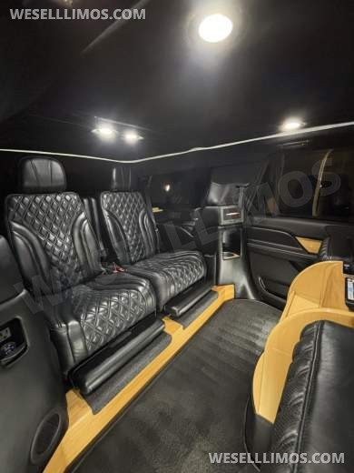 2018 LCW Lincoln Navigator L CEO SUV Mobile Office