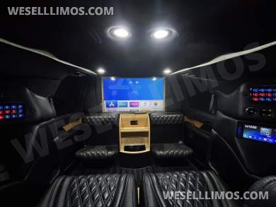 2018 LCW Lincoln Navigator L CEO SUV Mobile Office